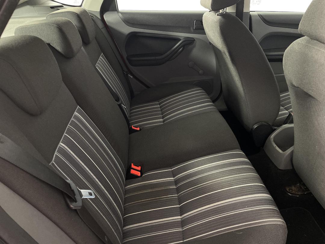 Photo '20' of Ford Focus