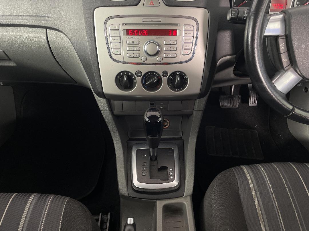 Photo '18' of Ford Focus