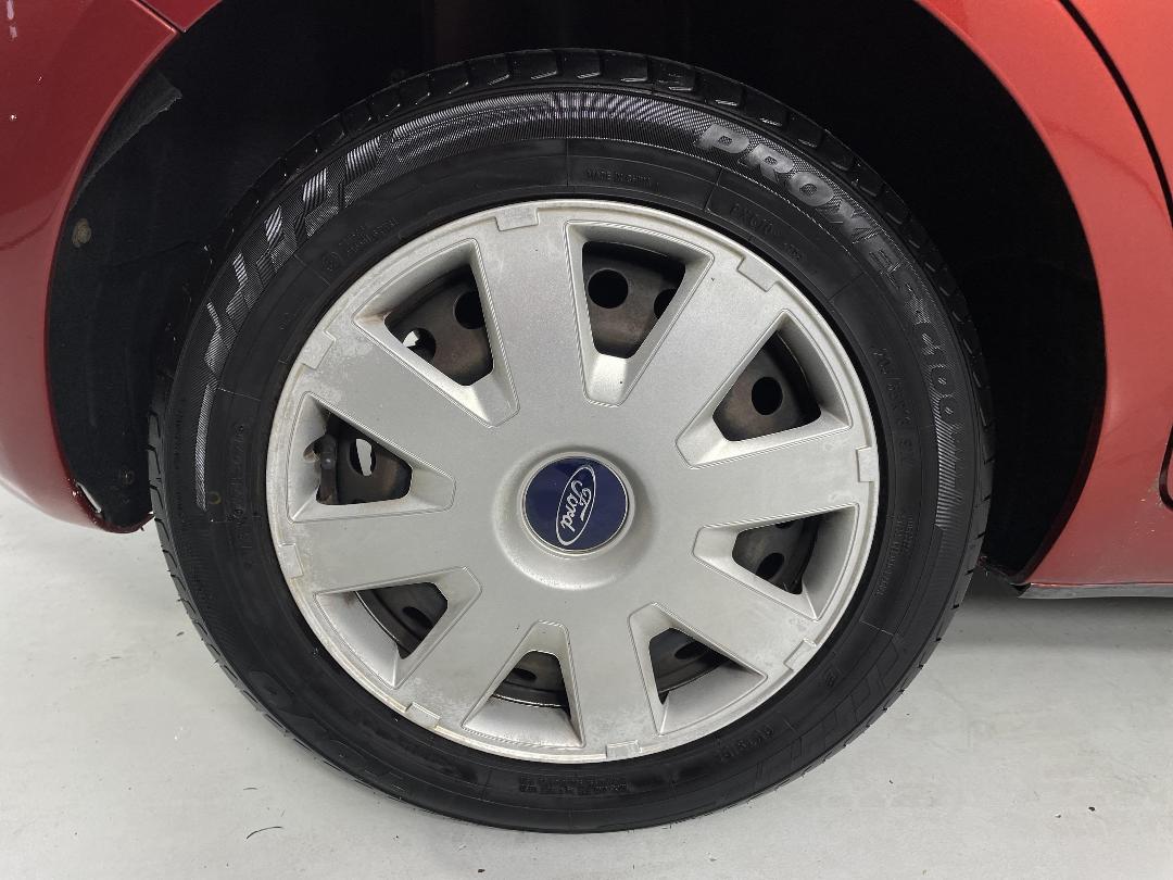 Photo '12' of Ford Focus