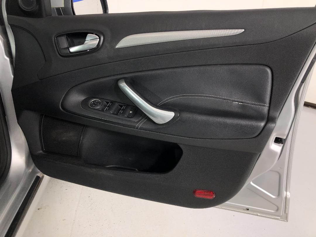 Photo '15' of Ford Mondeo