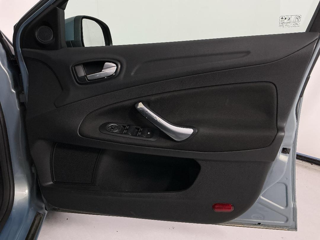 Photo '15' of Ford Mondeo