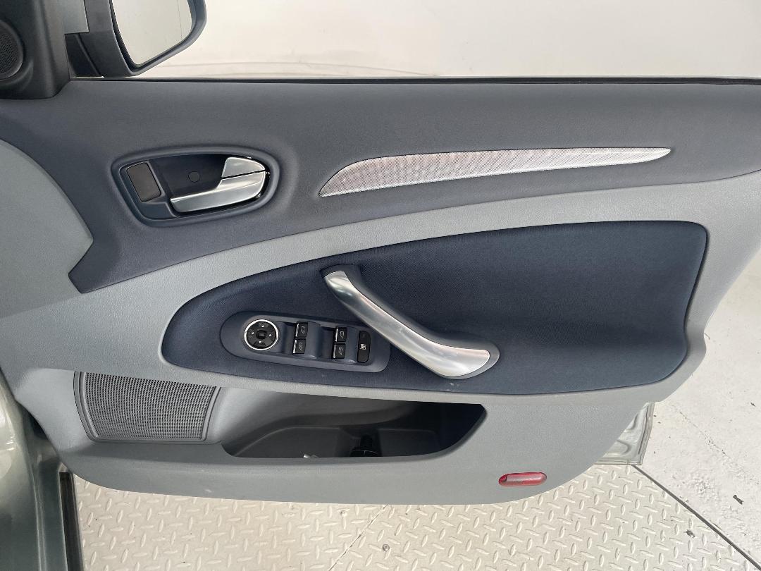 Photo '15' of Ford Mondeo Photo '15' of Ford Mondeo