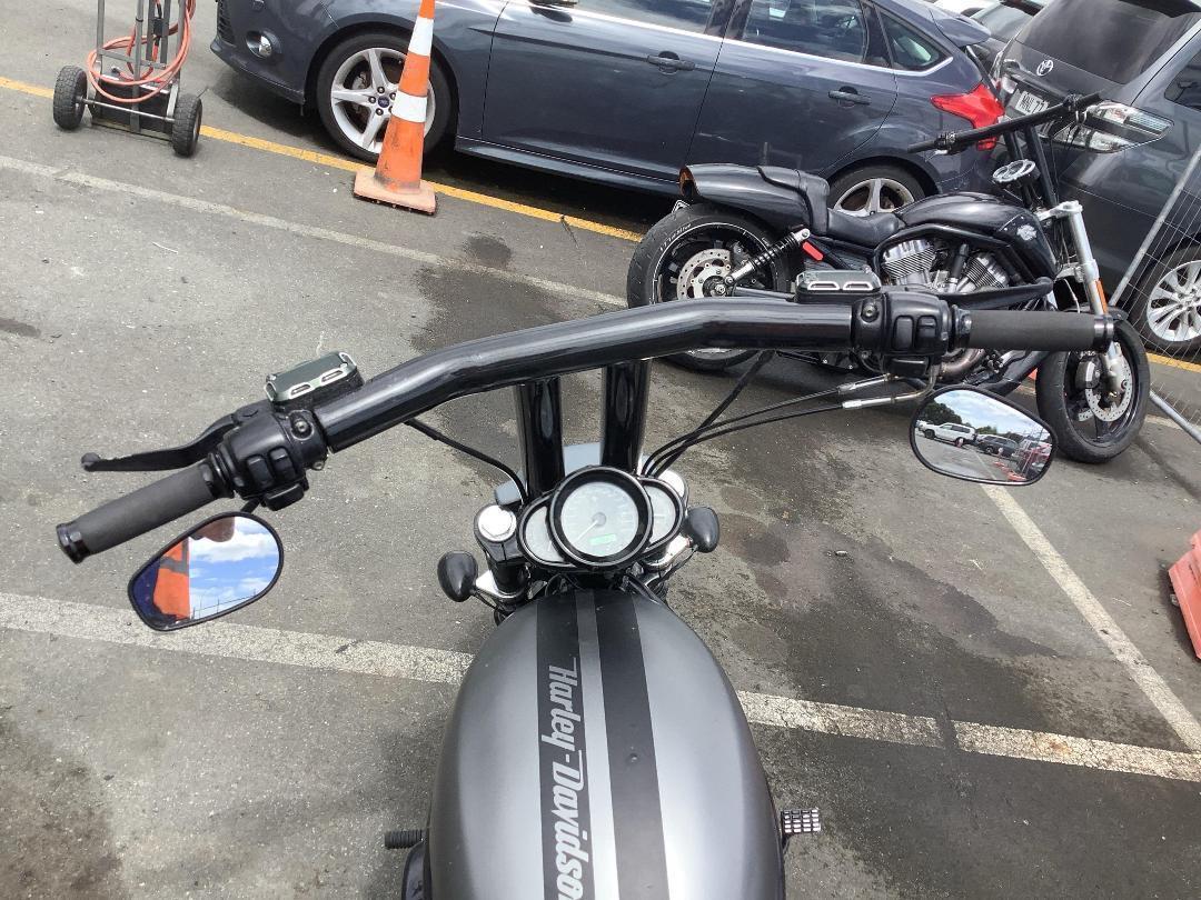 Photo '15' of Harley Davidson Vrscdx Night ROD Special