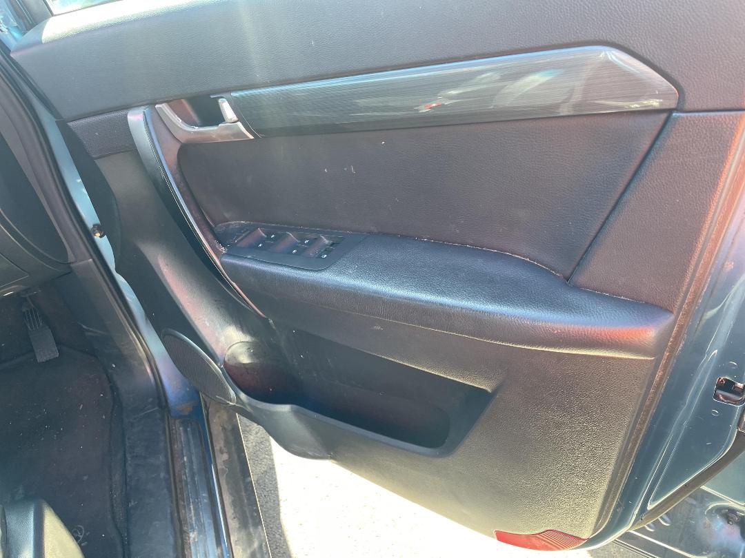 Photo '13' of Holden Captiva 7 LX V6