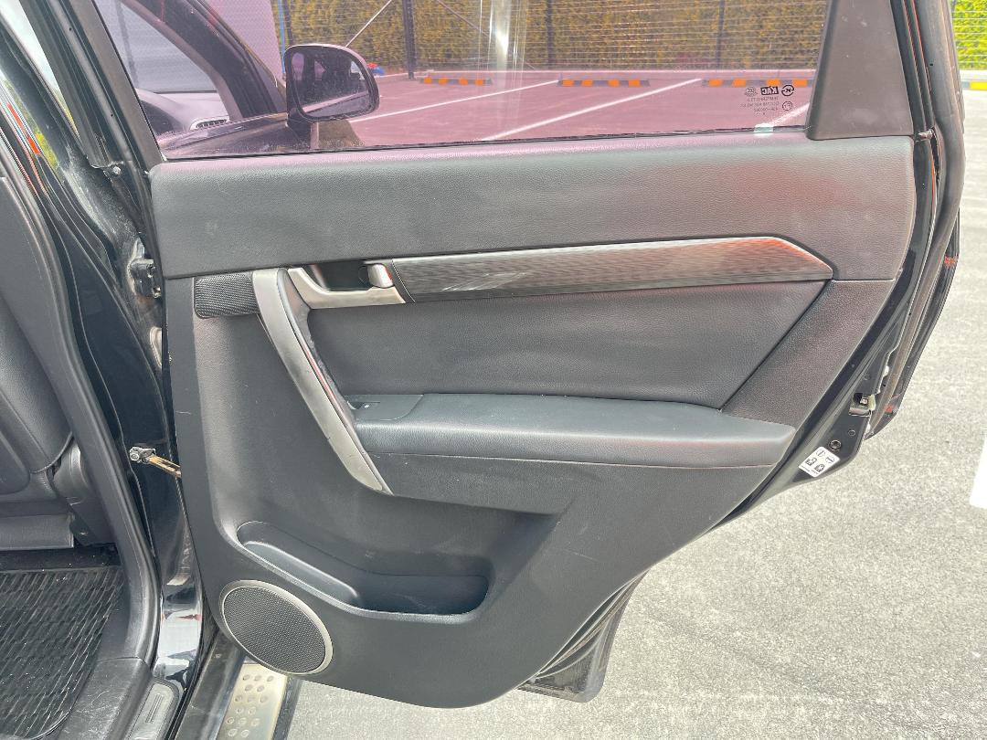 Photo '17' of Holden Captiva 7 LX V6