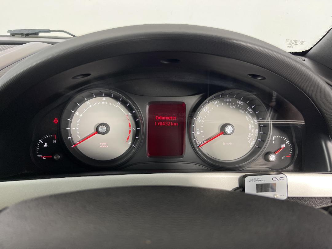 Photo '21' of Holden Commodore Photo '21' of Holden Commodore