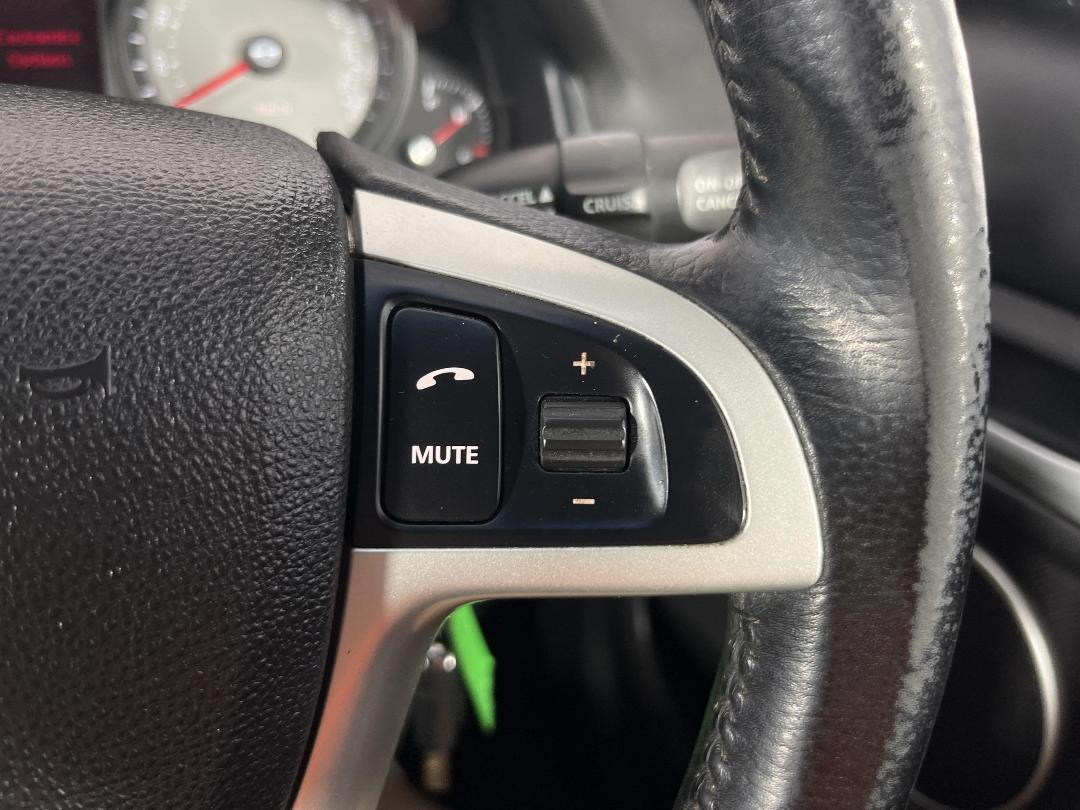 Photo '23' of Holden Commodore Photo '23' of Holden Commodore