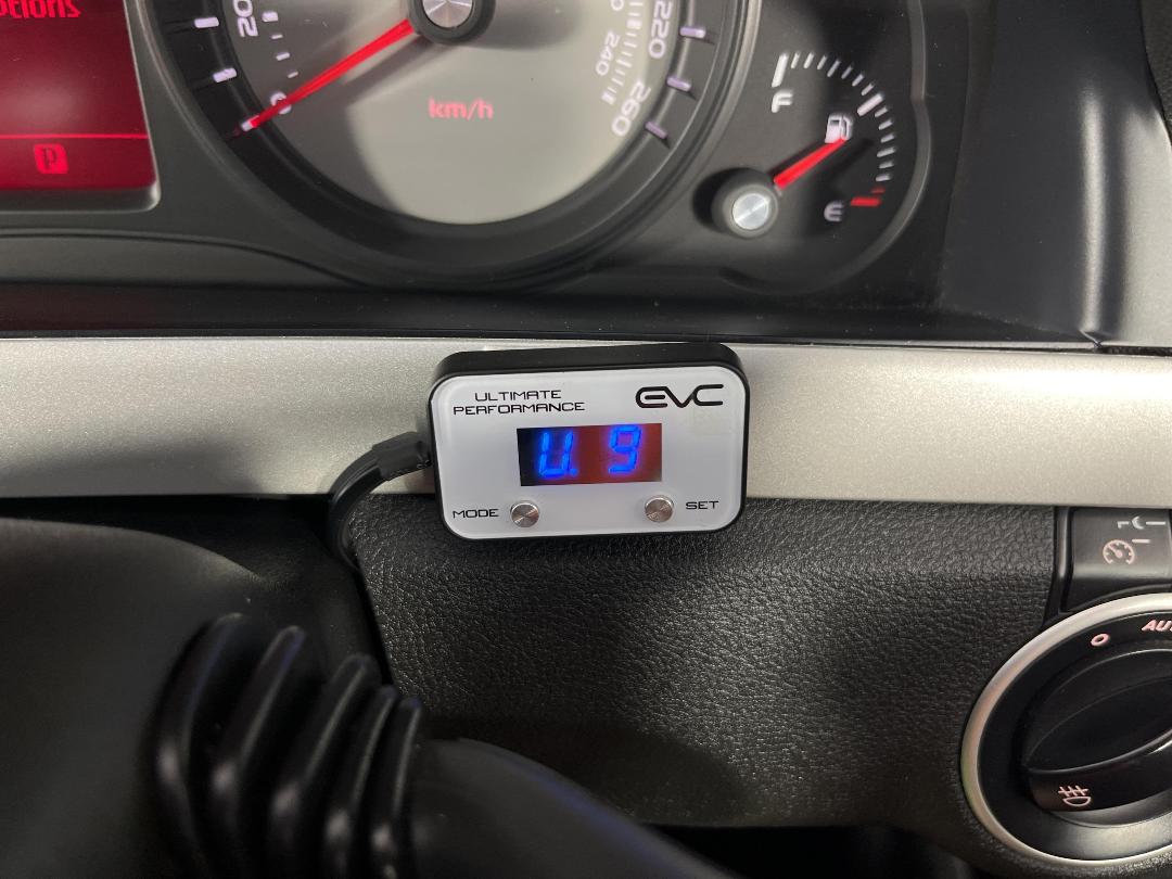 Photo '25' of Holden Commodore Photo '25' of Holden Commodore