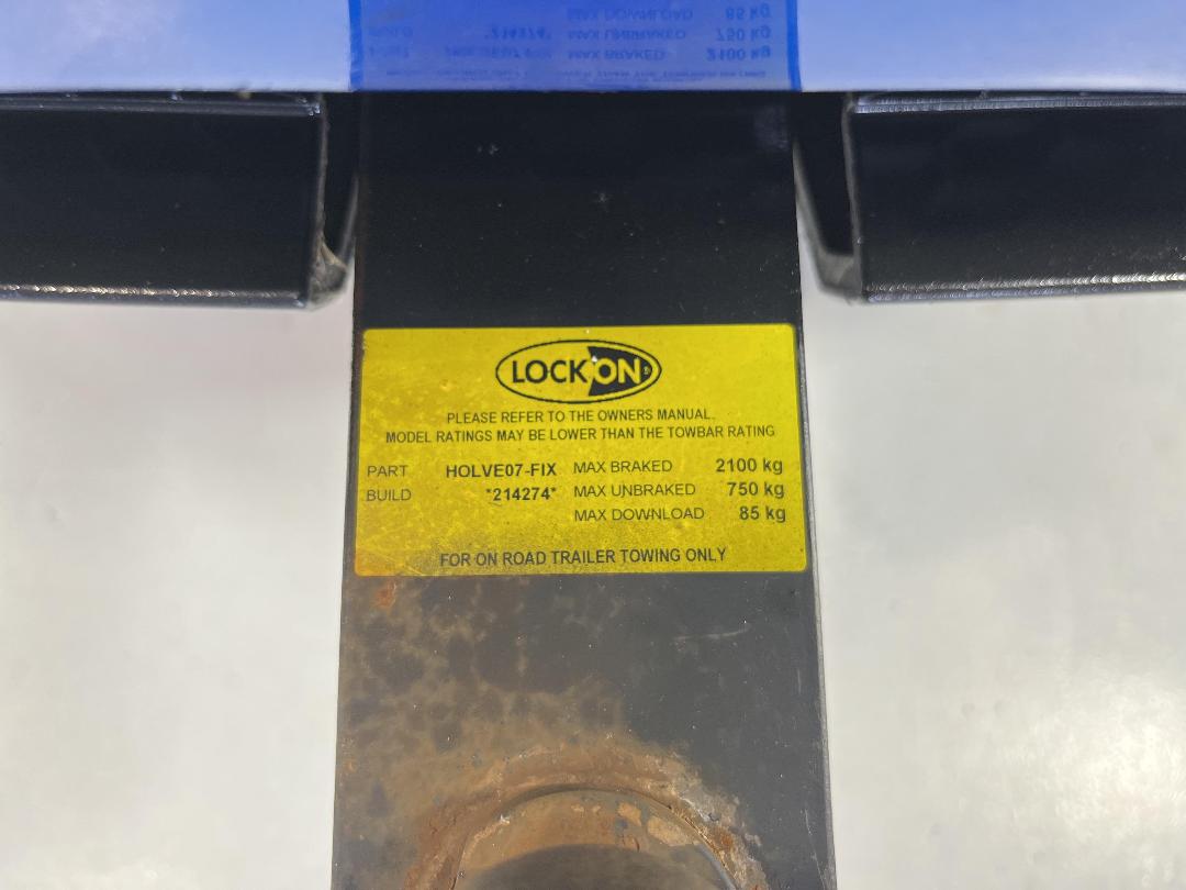 Photo '28' of Holden Commodore Photo '28' of Holden Commodore