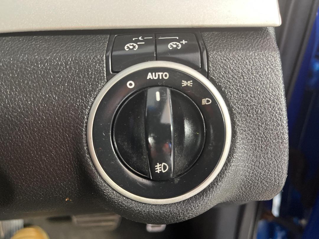 Photo '23' of Holden Commodore