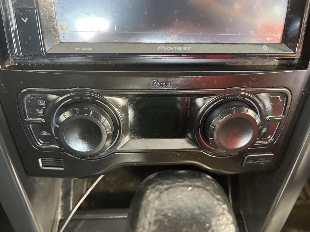 Photo '27' of Holden Commodore