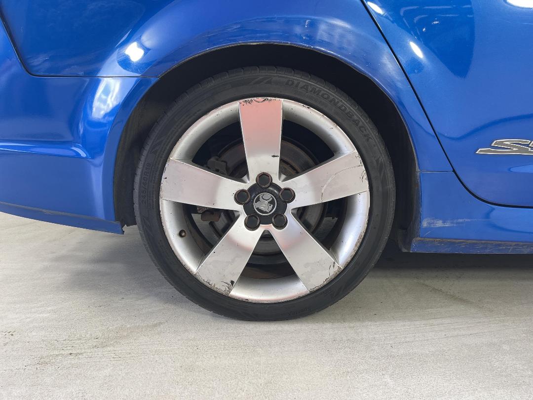 Photo '12' of Holden Commodore