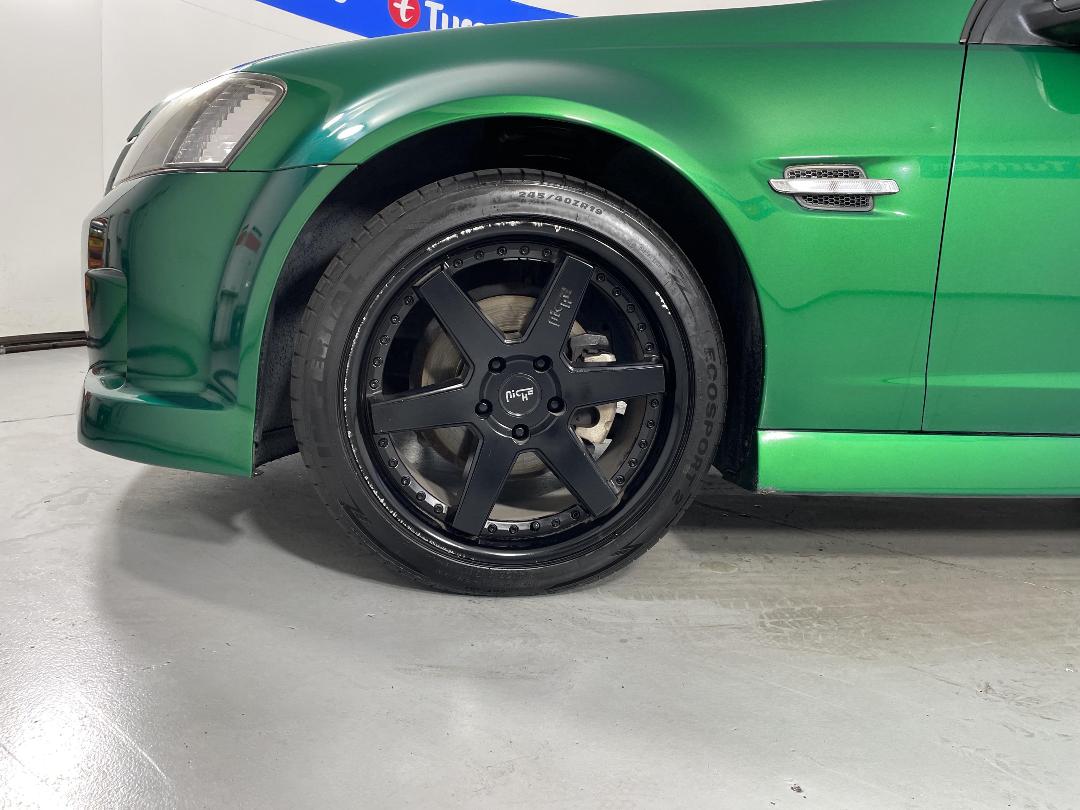 Photo '10' of Holden Commodore Photo '10' of Holden Commodore