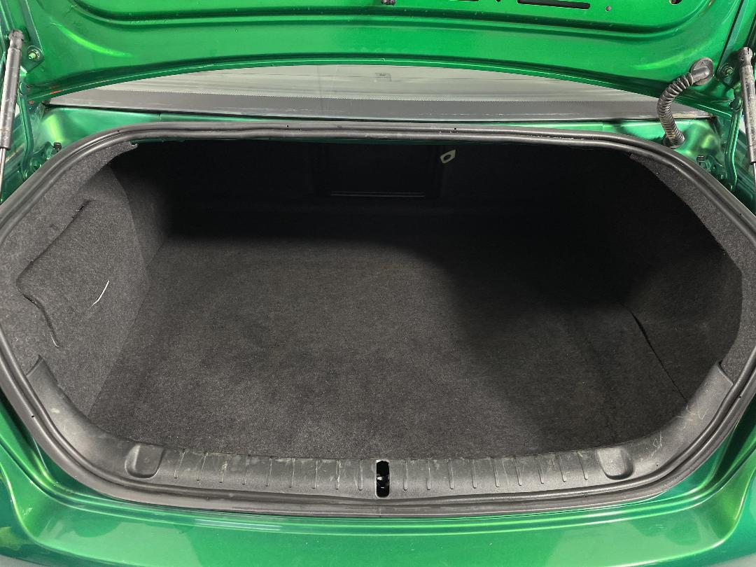 Photo '14' of Holden Commodore Photo '14' of Holden Commodore