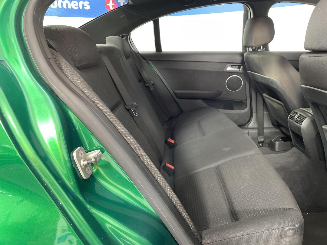 Photo '20' of Holden Commodore Photo '20' of Holden Commodore