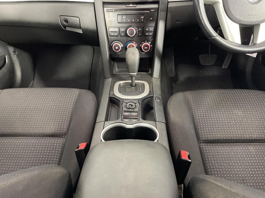 Photo '18' of Holden Commodore Photo '18' of Holden Commodore