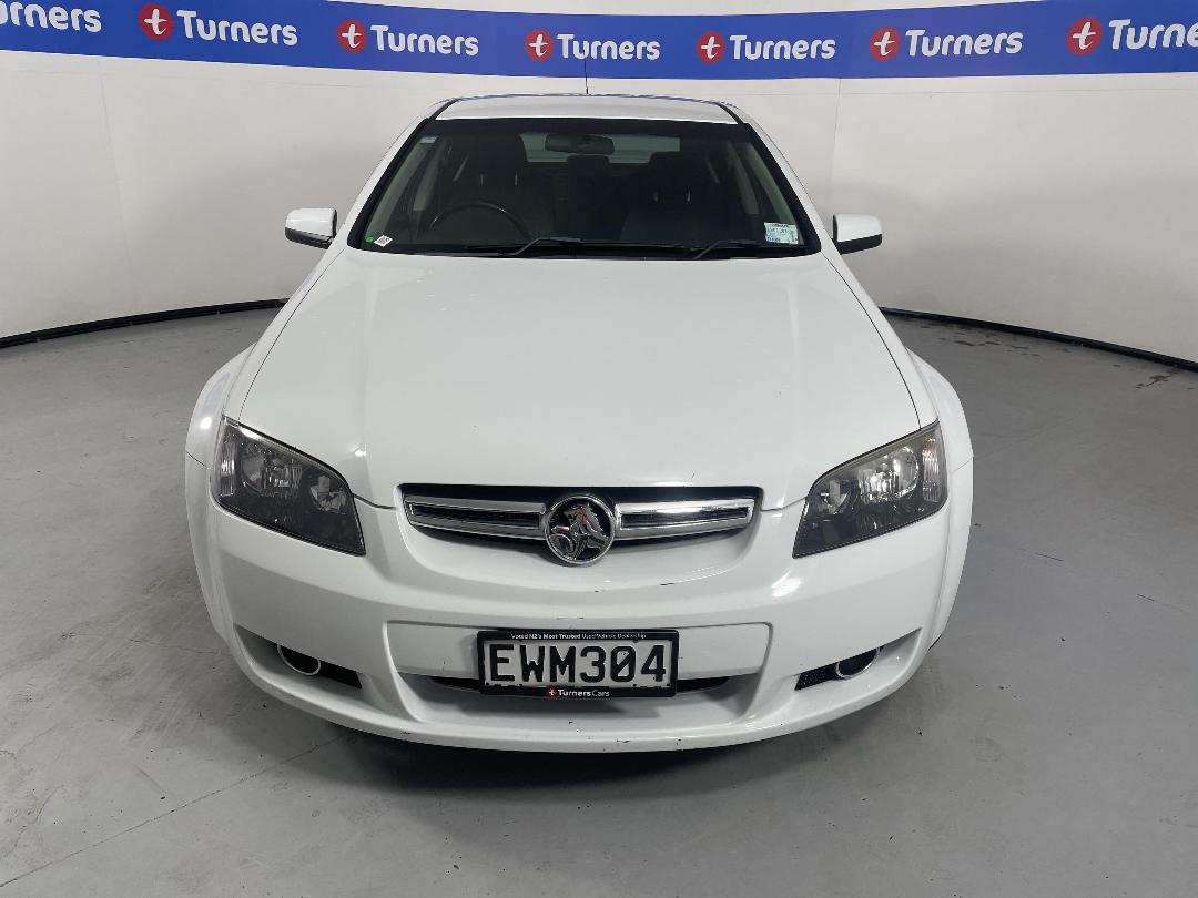 Photo '2' of Holden Commodore