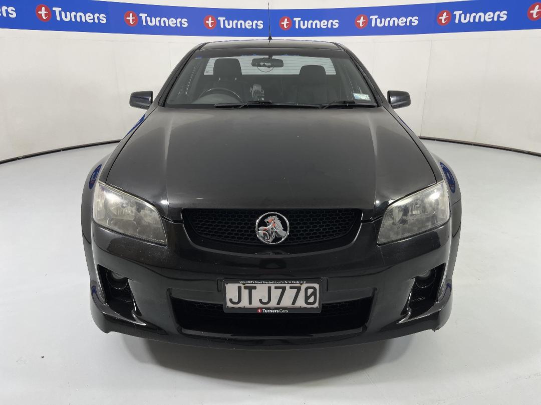 Photo '2' of Holden Commodore