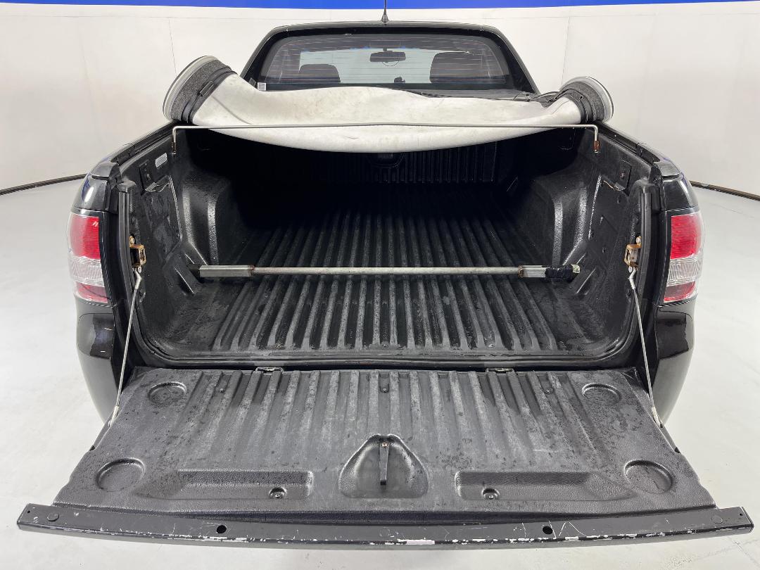 Photo '14' of Holden Commodore