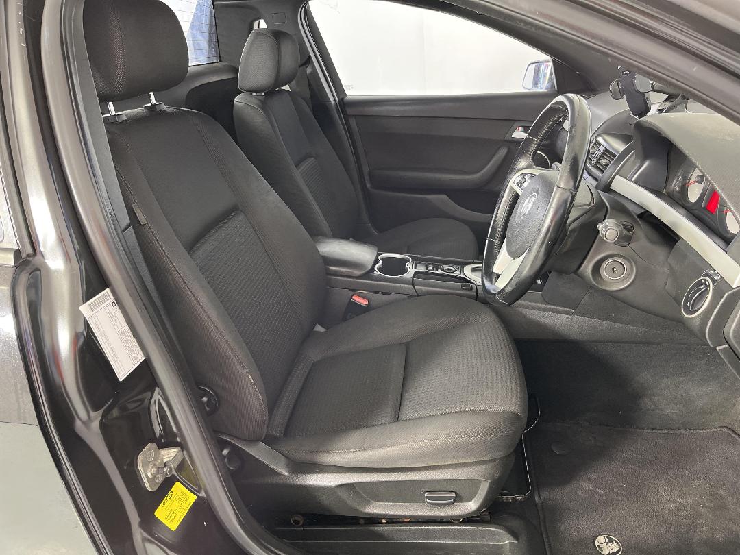 Photo '16' of Holden Commodore