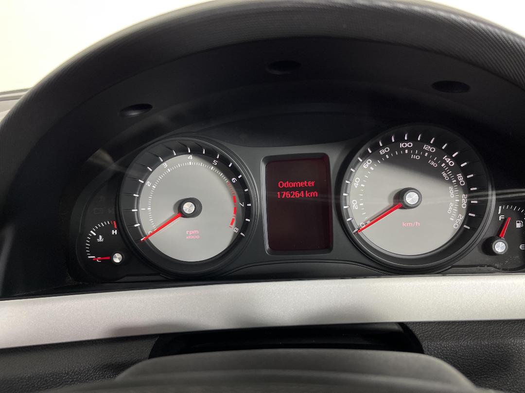 Photo '19' of Holden Commodore