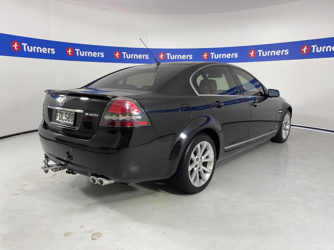 Photo '7' of Holden Commodore Photo '7' of Holden Commodore