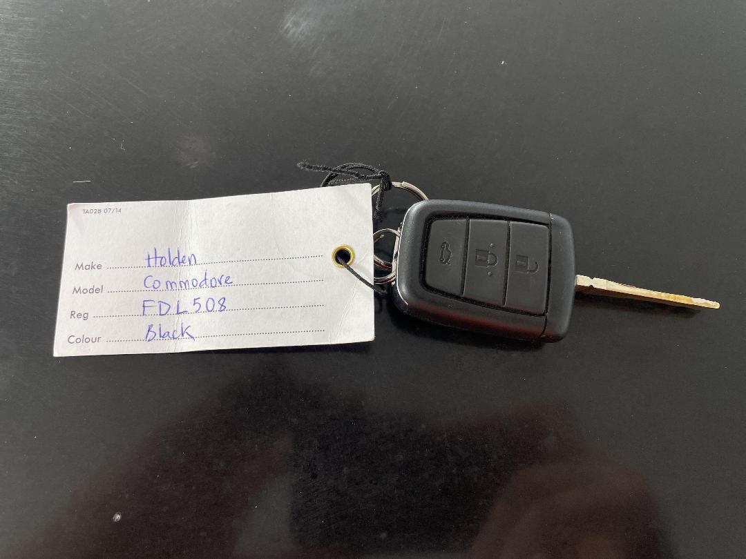 Photo '22' of Holden Commodore Photo '22' of Holden Commodore