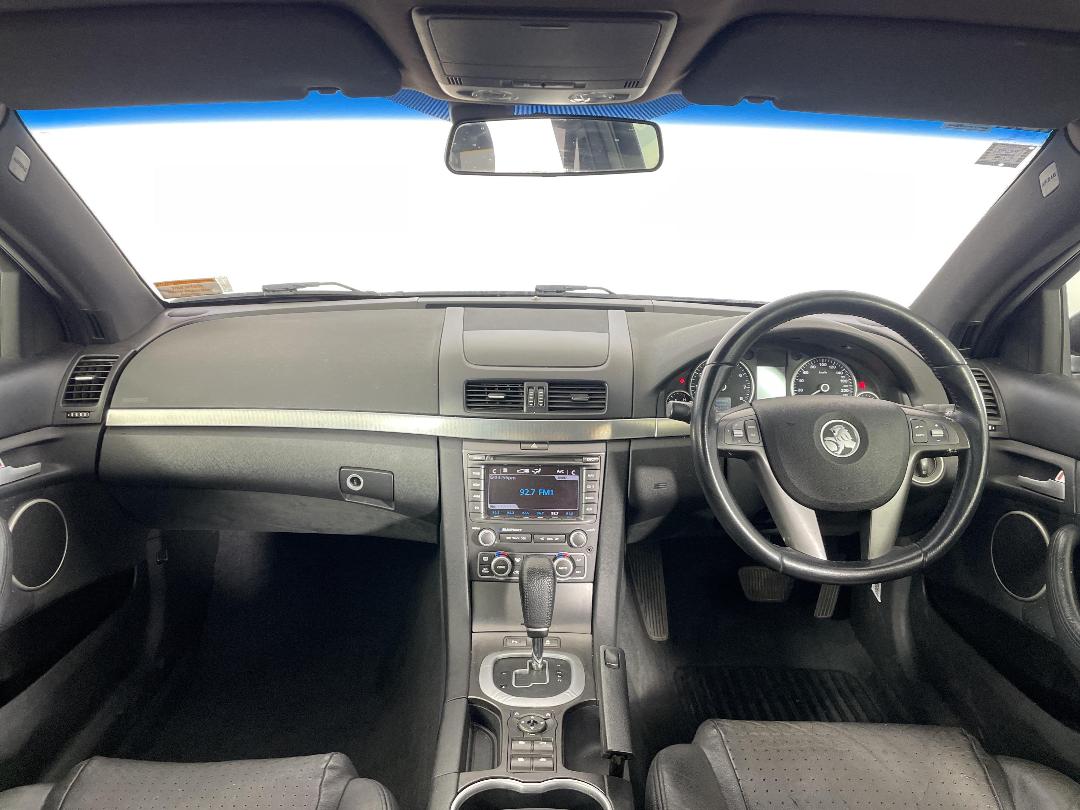 Photo '17' of Holden Commodore Photo '17' of Holden Commodore