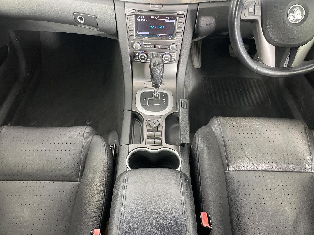 Photo '18' of Holden Commodore Photo '18' of Holden Commodore