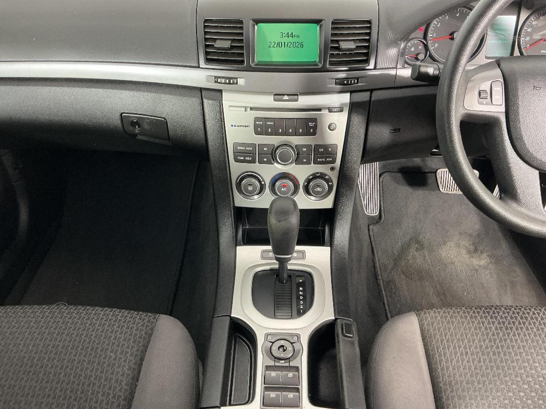 Photo '18' of Holden Commodore