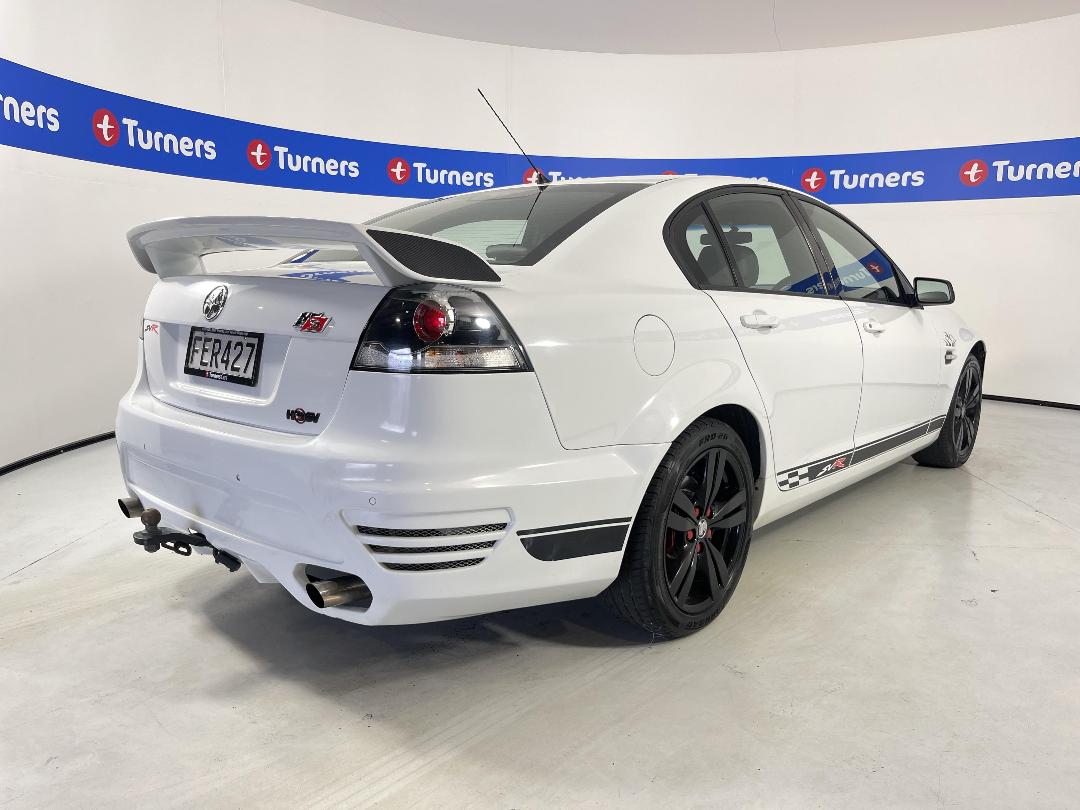 Photo '7' of Holden Commodore Photo '7' of Holden Commodore