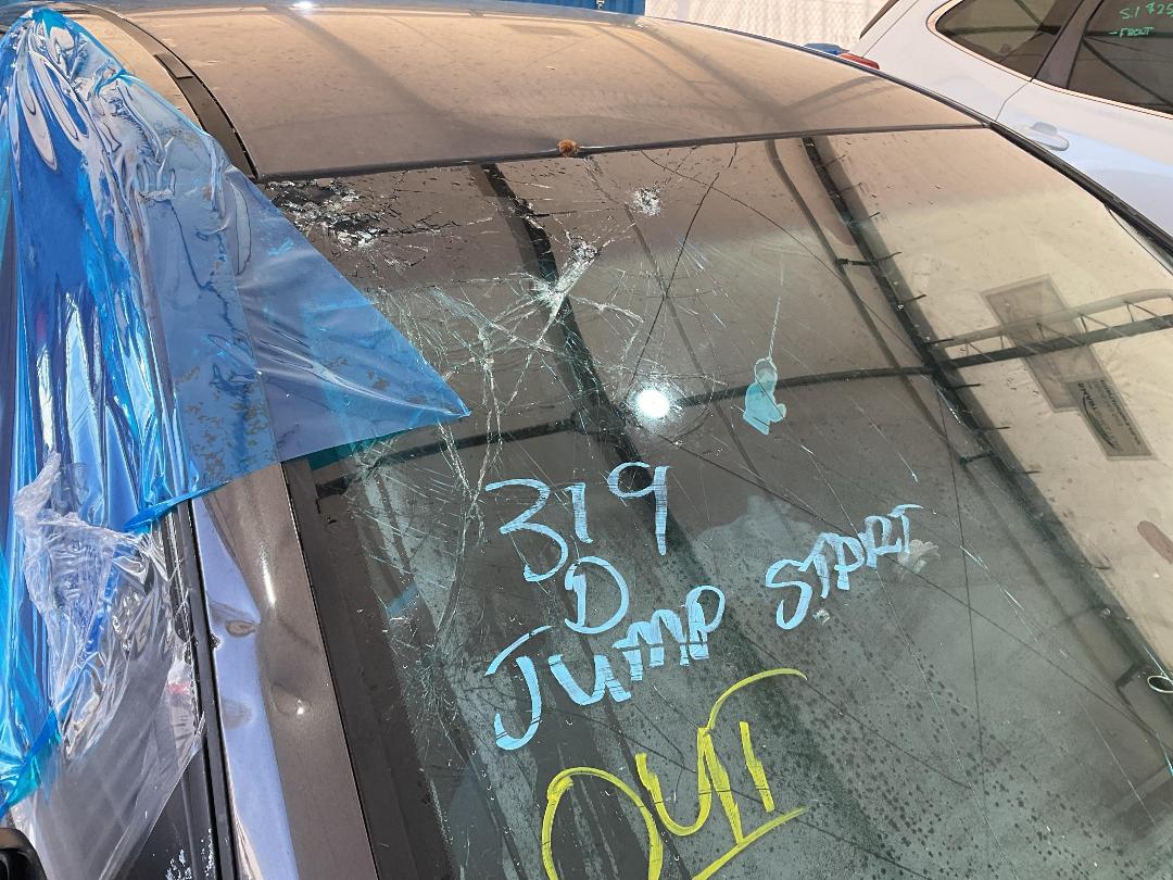 Photo '5' of Holden Commodore V6