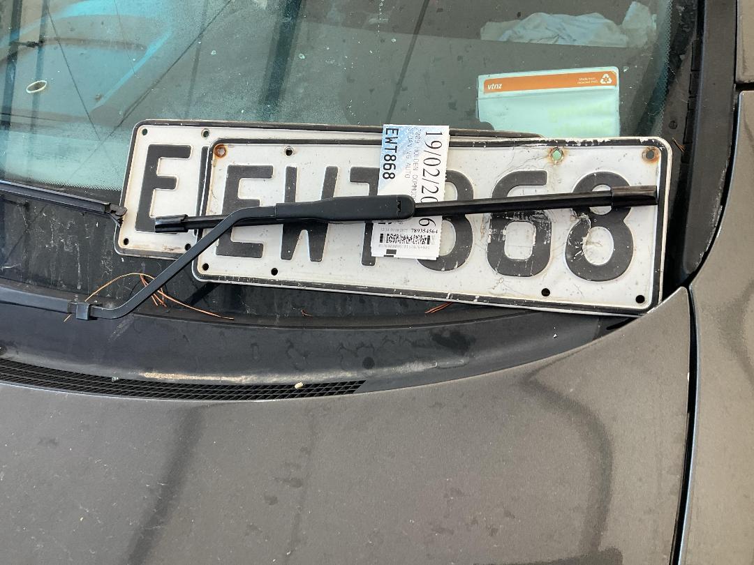 Photo '30' of Holden Commodore V6