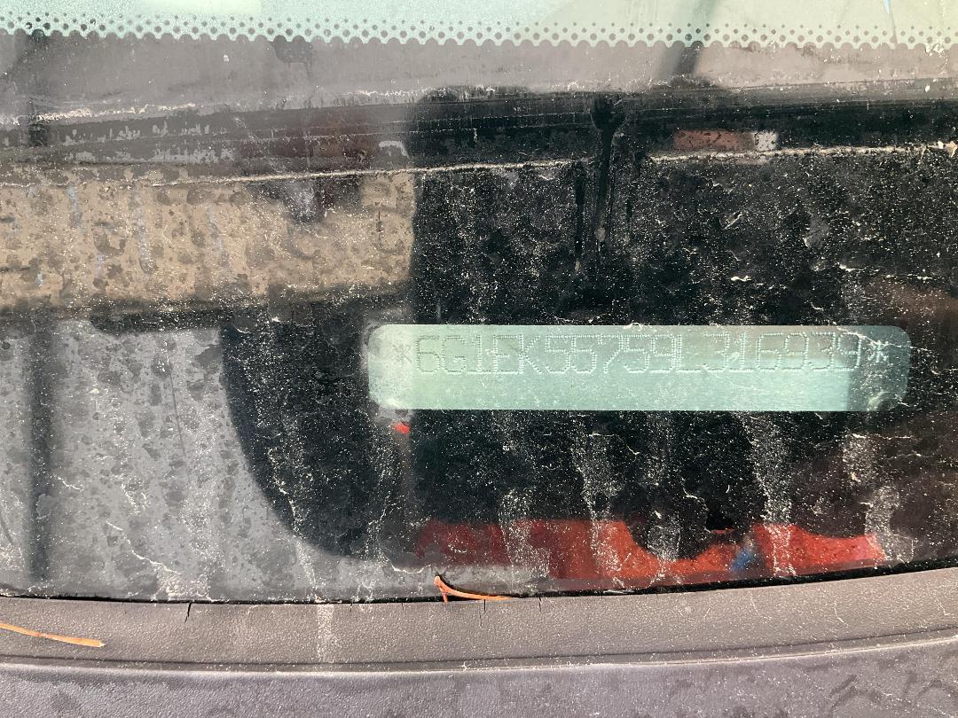 Photo '31' of Holden Commodore V6