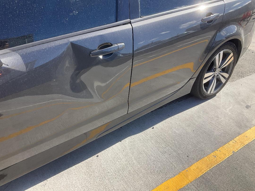 Photo '10' of Holden Commodore V6