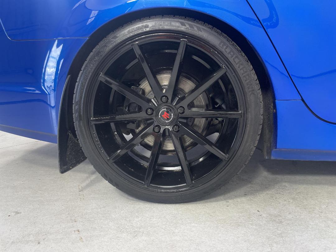 Photo '12' of Holden Commodore