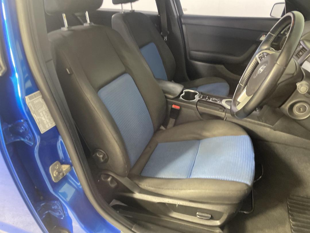 Photo '16' of Holden Commodore