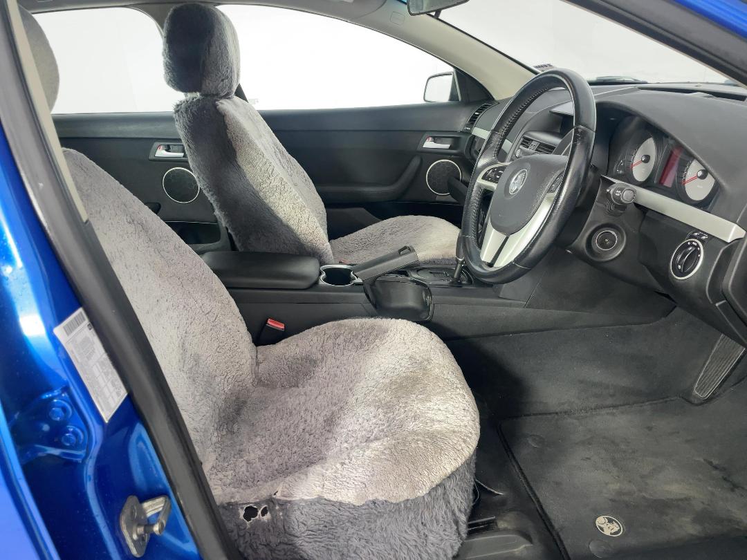 Photo '16' of Holden Commodore