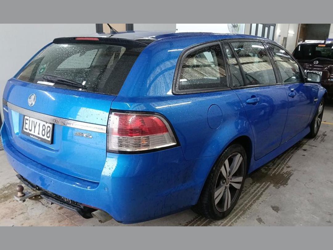 Photo '6' of Holden Commodore Sportwgn SV6