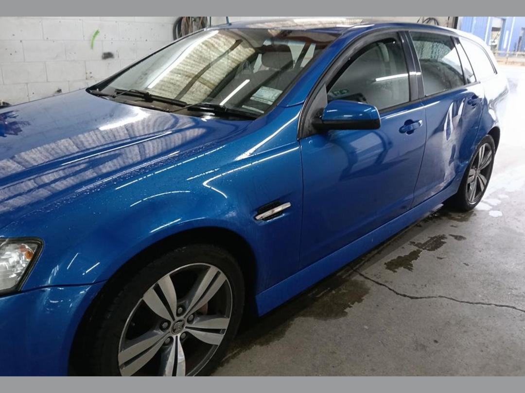 Photo '2' of Holden Commodore Sportwgn SV6