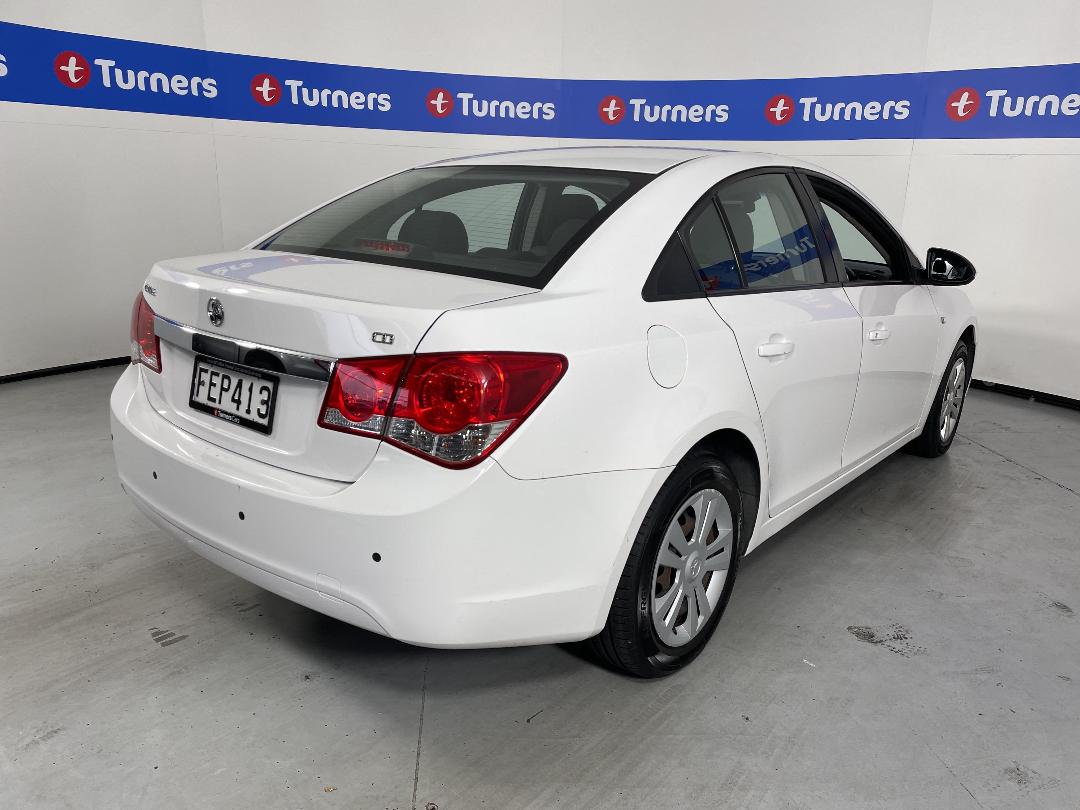 Photo '7' of Holden Cruze Photo '7' of Holden Cruze