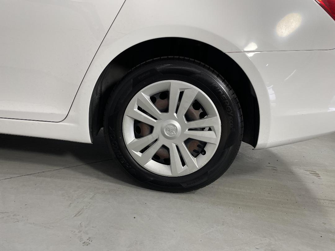 Photo '11' of Holden Cruze Photo '11' of Holden Cruze