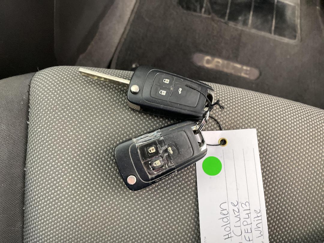 Photo '22' of Holden Cruze Photo '22' of Holden Cruze