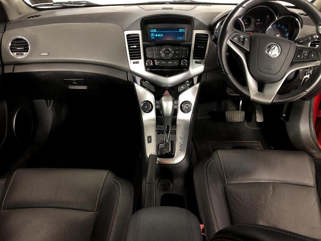 Photo '19' of Holden Cruze CDX