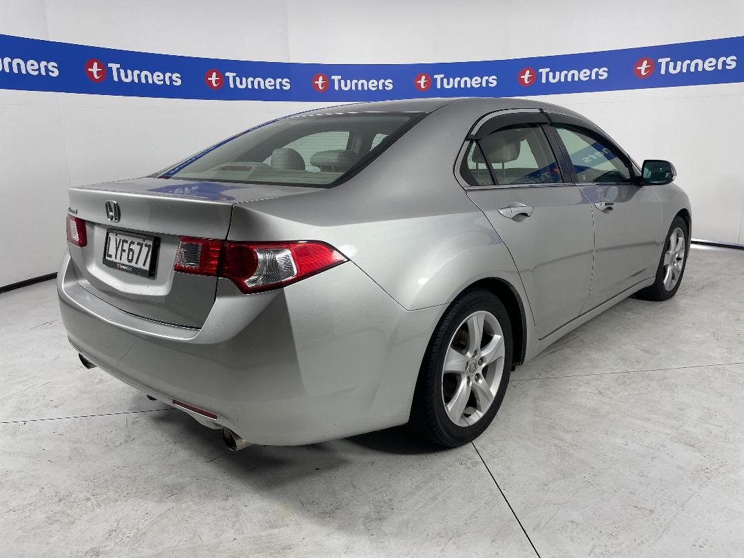 Photo '7' of Honda Accord