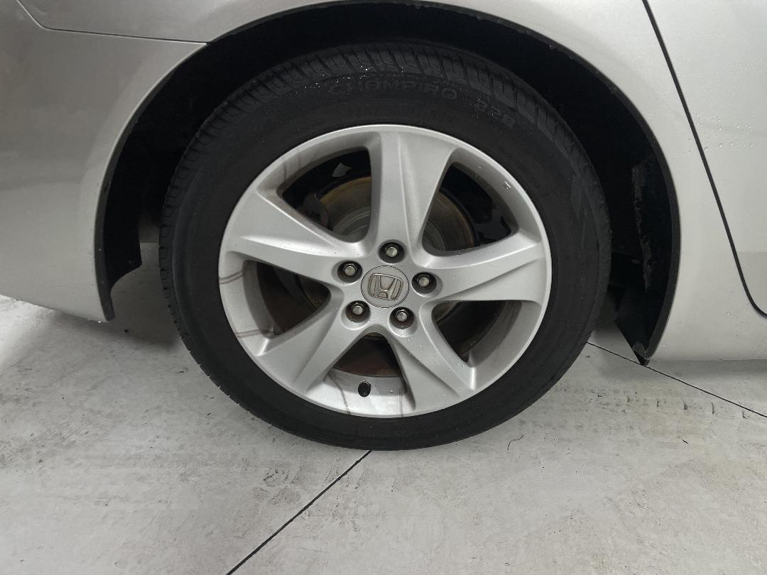 Photo '12' of Honda Accord