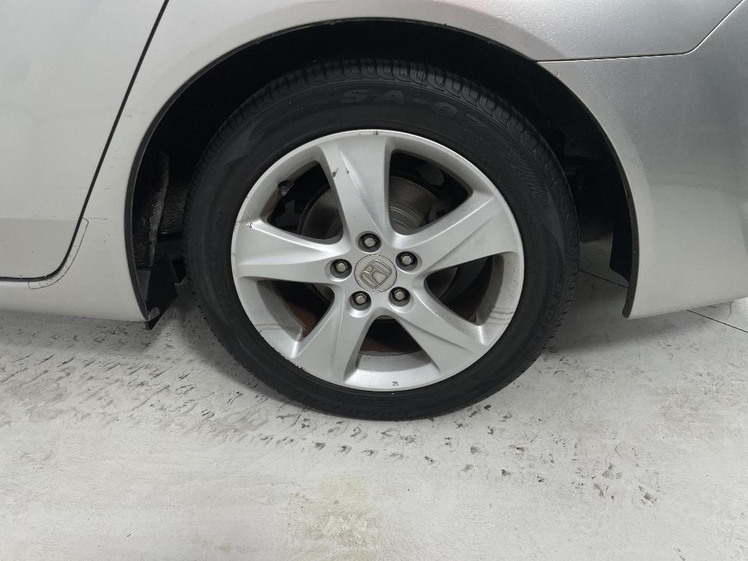 Photo '11' of Honda Accord