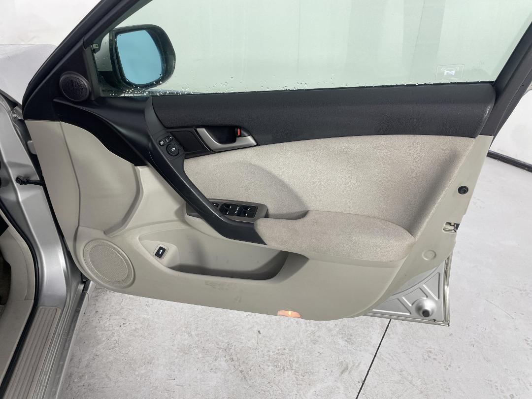 Photo '15' of Honda Accord