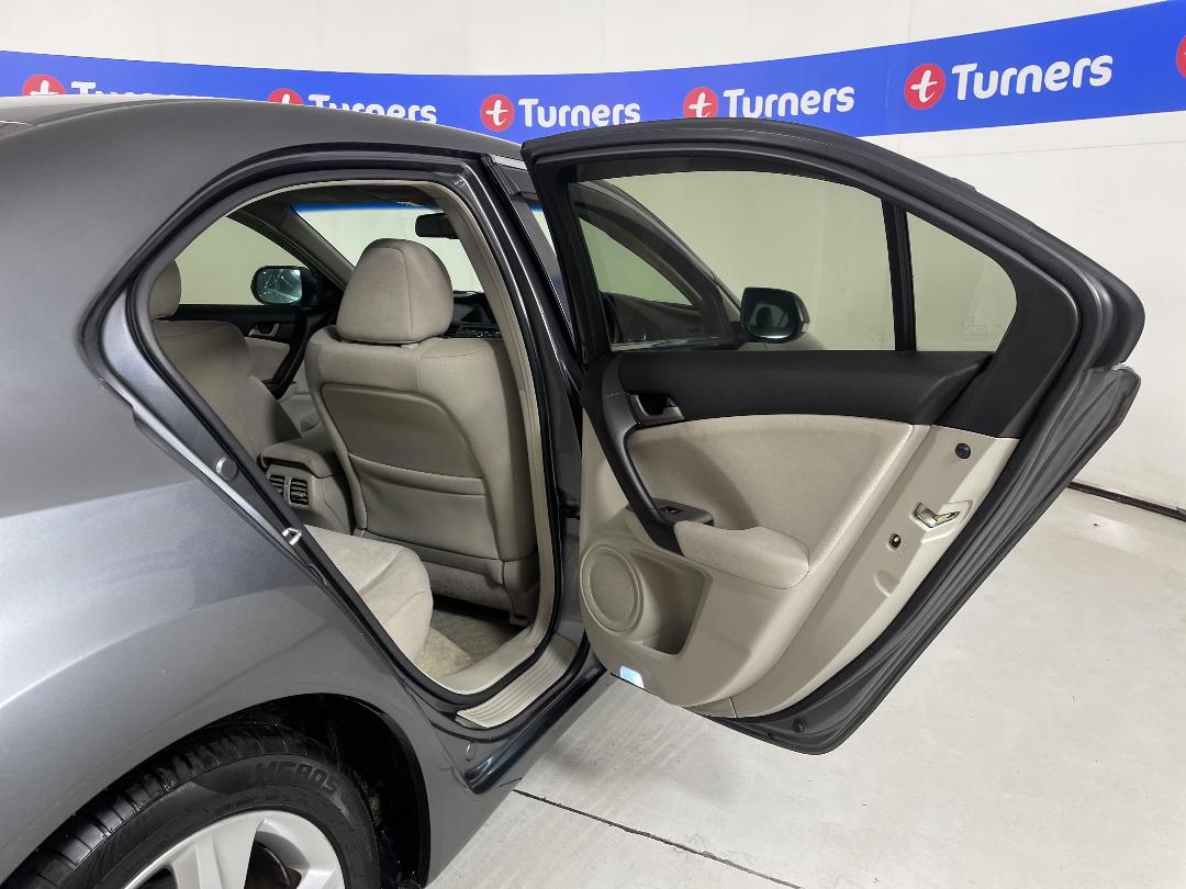 Photo '19' of Honda Accord