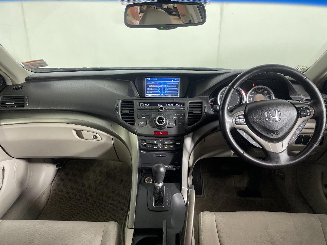 Photo '17' of Honda Accord